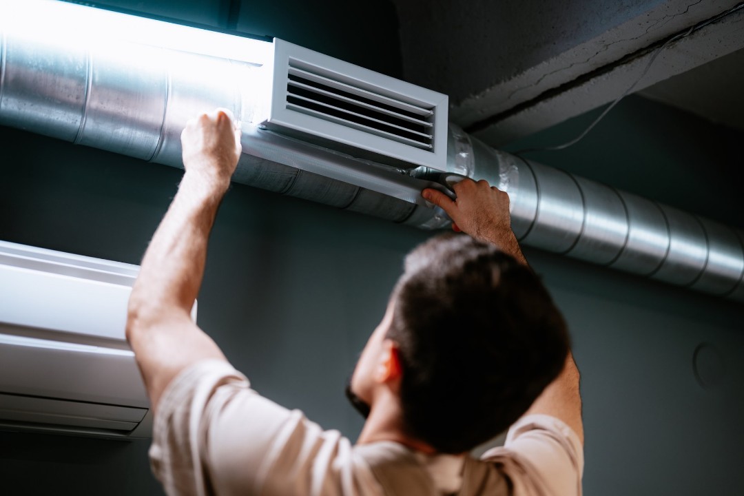 Inspection after air duct cleaning to improve air quality